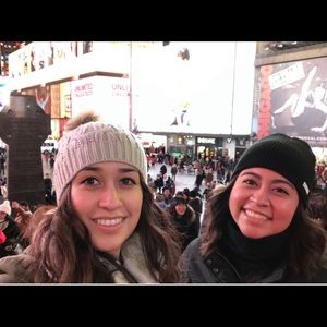 Meet your Posher, Alejandra